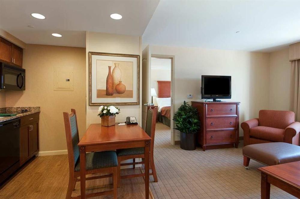 Homewood Suites Denton Szoba fotó