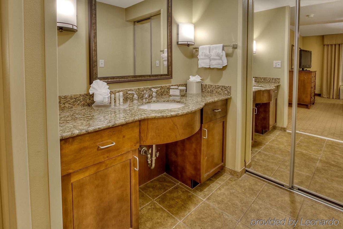 Homewood Suites Denton Kültér fotó