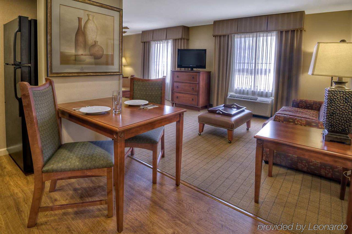 Homewood Suites Denton Kültér fotó